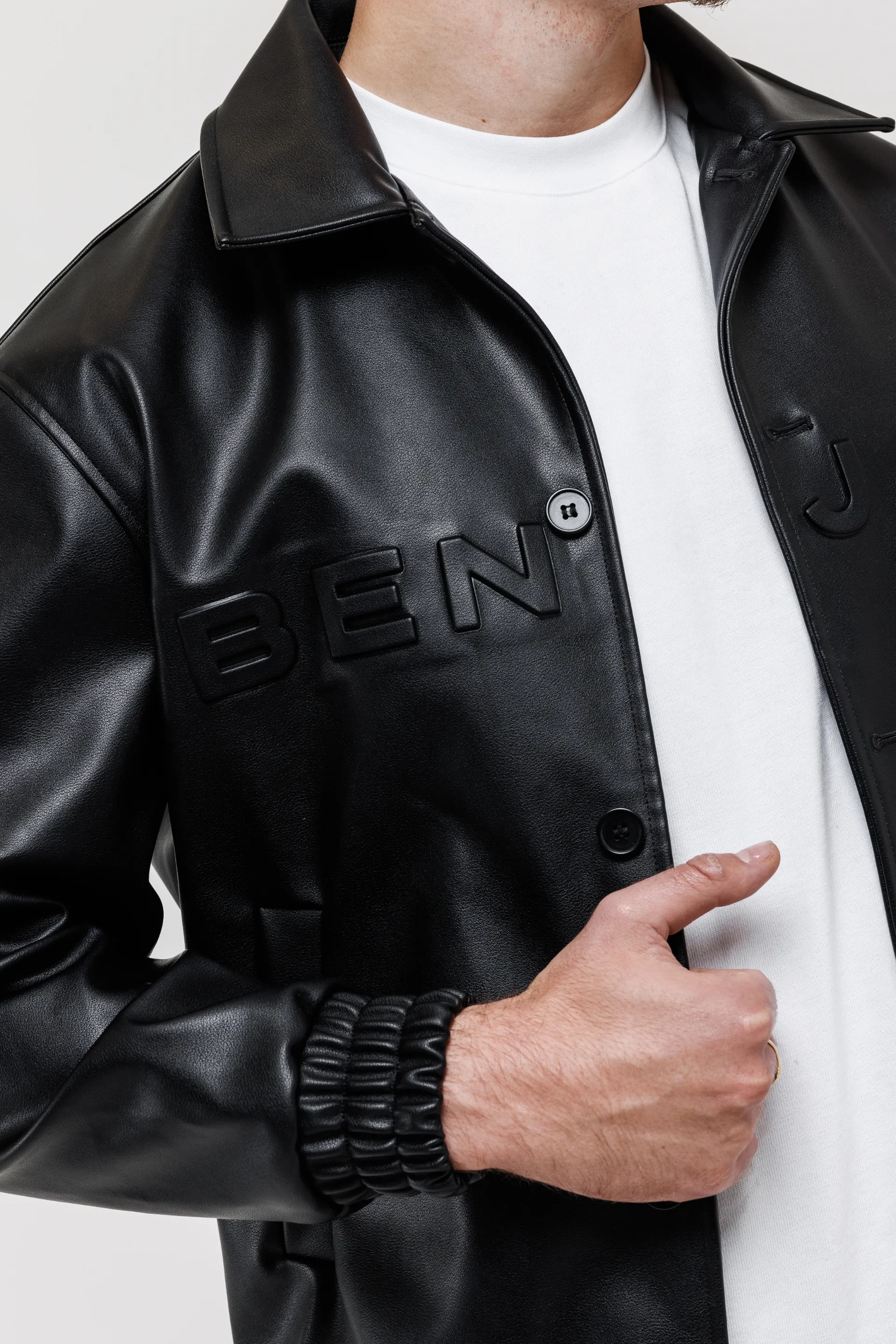 The Classic Varsity Jacket - BLACK