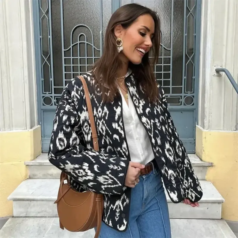 Versatile Printed Quilted Round Bomber Jacket in Black and White